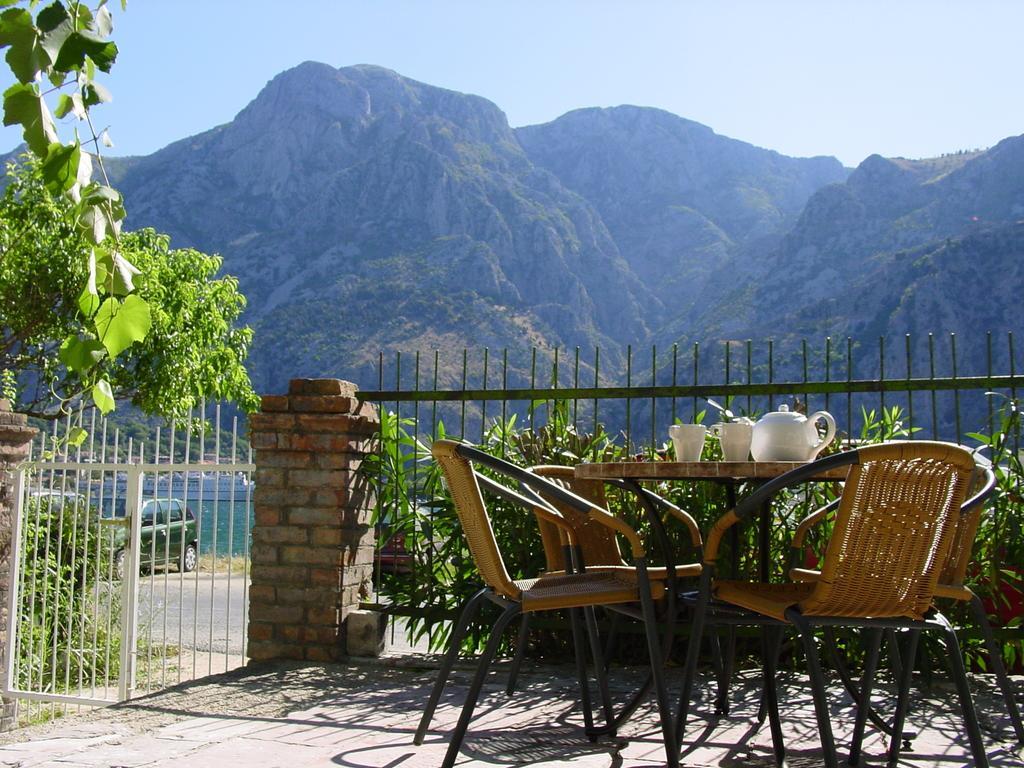 Apartment Mimosa Kotor